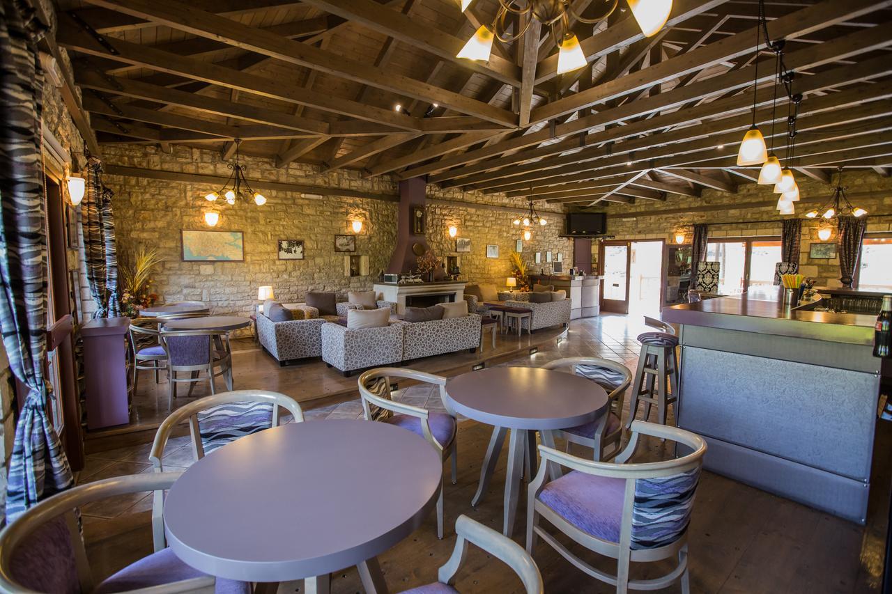 Village Inn Ano Chora Extérieur photo