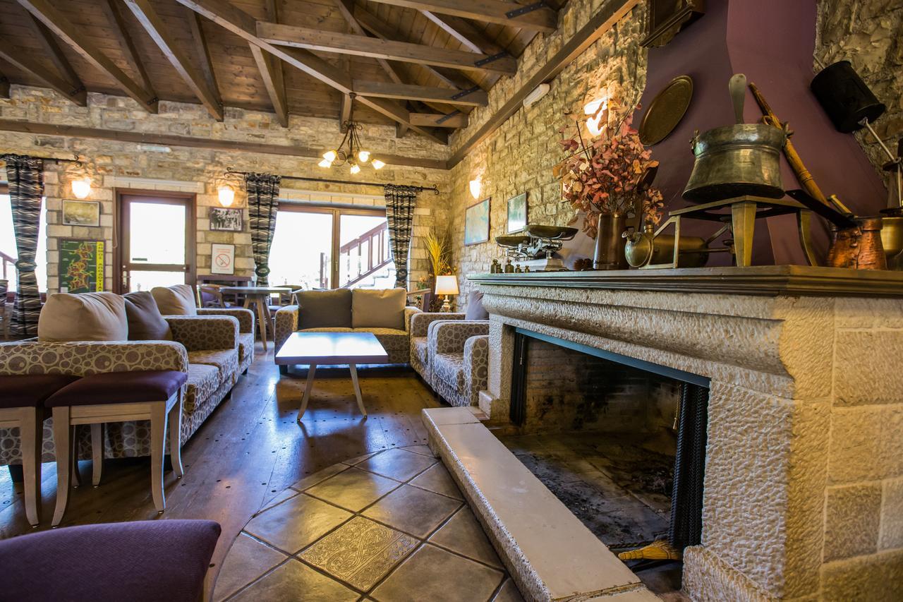 Village Inn Ano Chora Extérieur photo